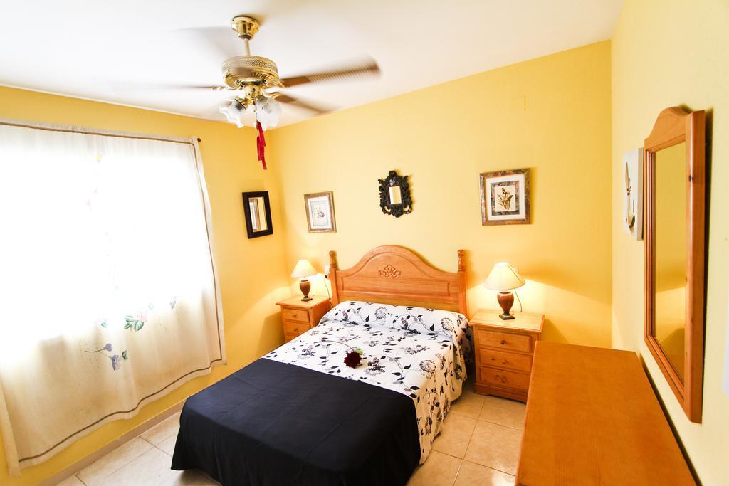Mar Pineda Planet Costa Dorada Apartment La Pineda Room photo